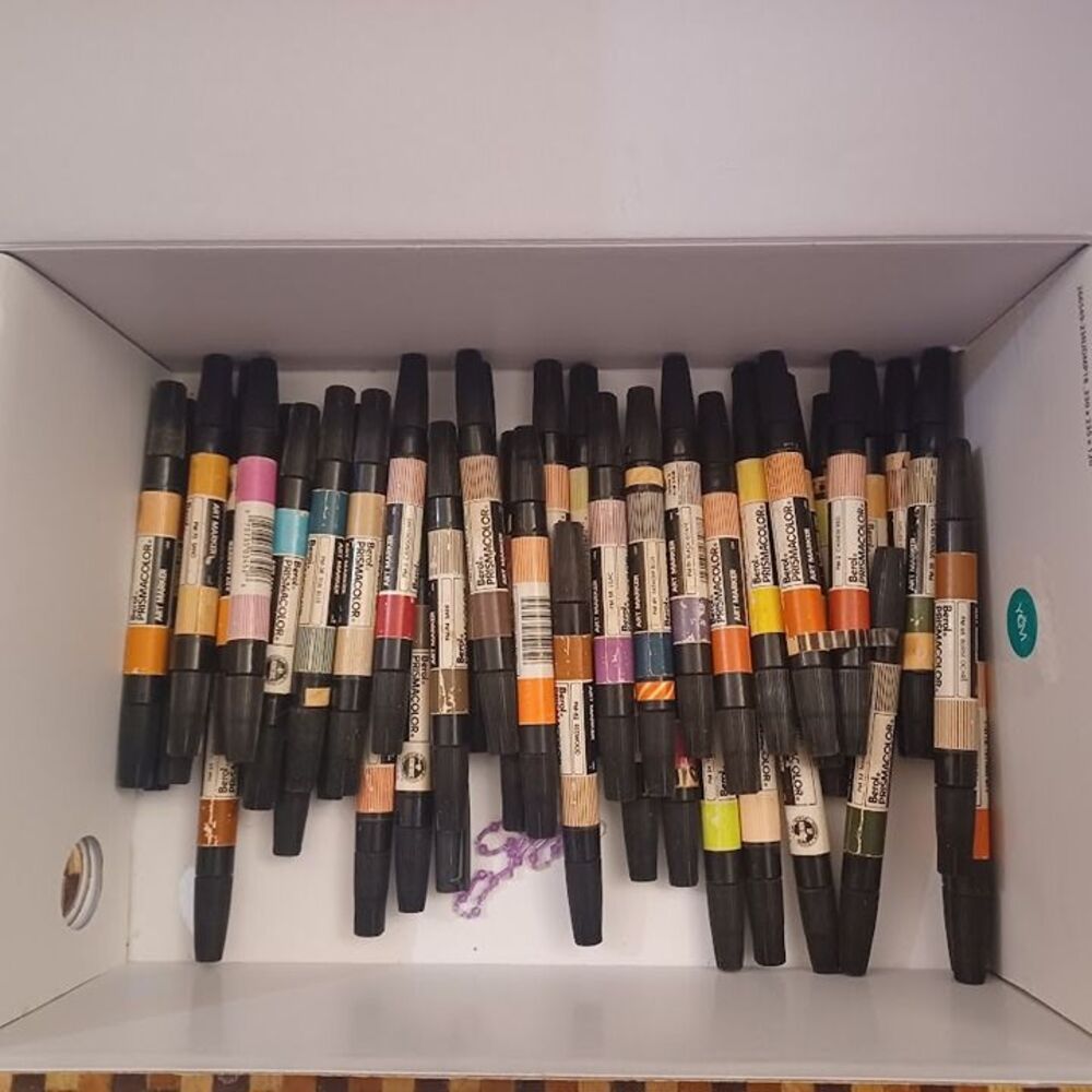 Vintage 80s BEROL PRISMACOLOR Broadline / Fineline Art Marker Set Of 44 USA
